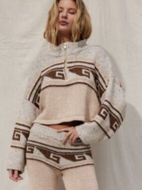 Jen’s Pirate Booty Paige Half Zip Pullover Sand Sweater Small